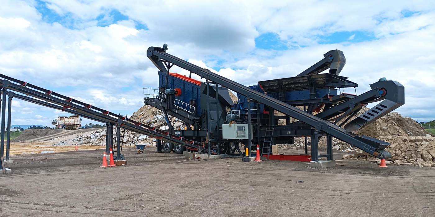 150T Mobile Crusher Machine Transforms Construction Waste Recycling in Colombia