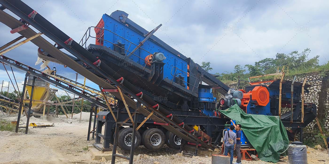 4-in-1 mobile crusher plant for crushing granite in Middle Java, Indonesia