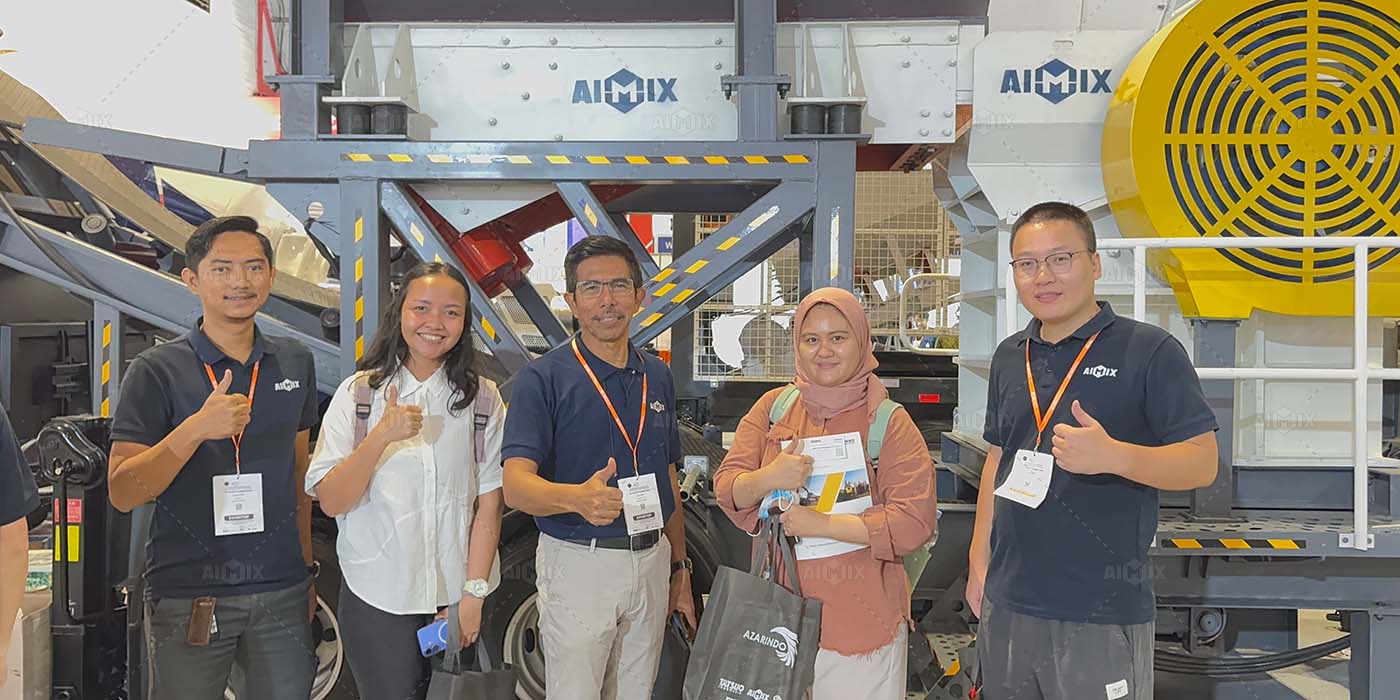 Aimix exhibition 2025 with customer visits for our mobile jaw crusher machine